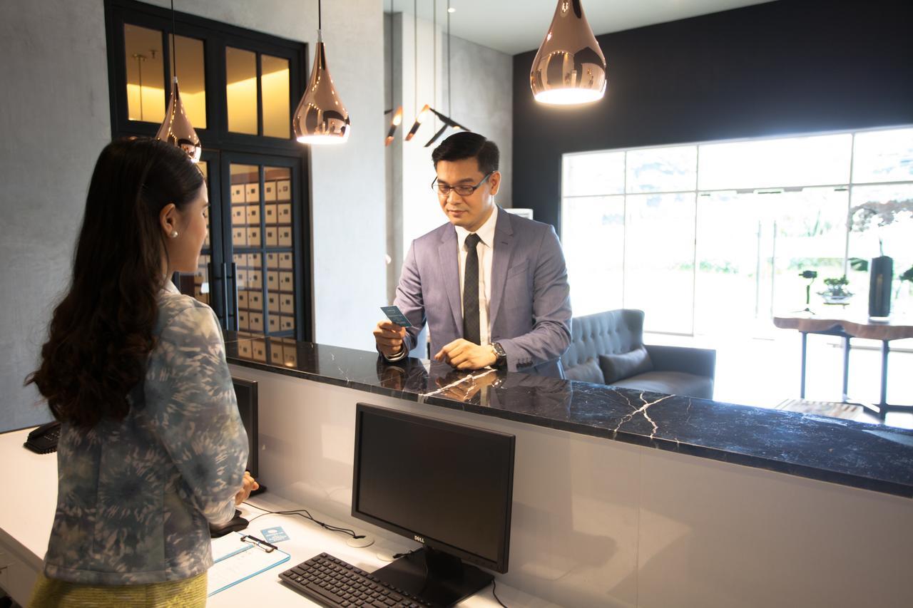 The Cirque Serviced Residences Quezon City Bagian luar foto