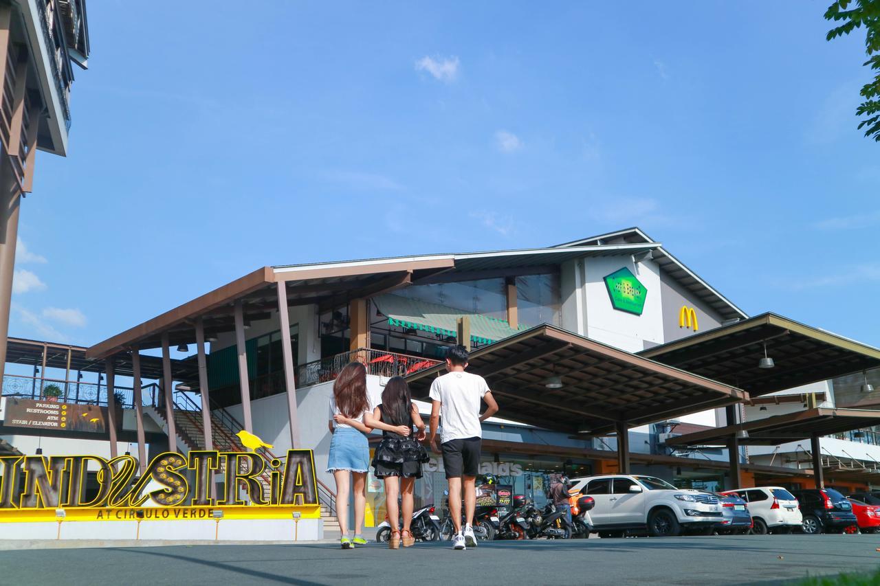 The Cirque Serviced Residences Quezon City Bagian luar foto
