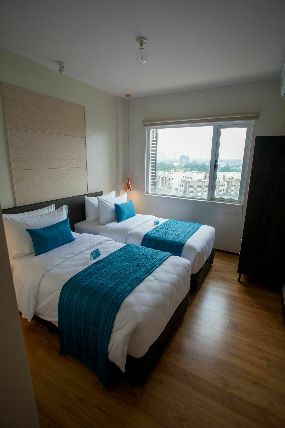 The Cirque Serviced Residences Quezon City Bagian luar foto